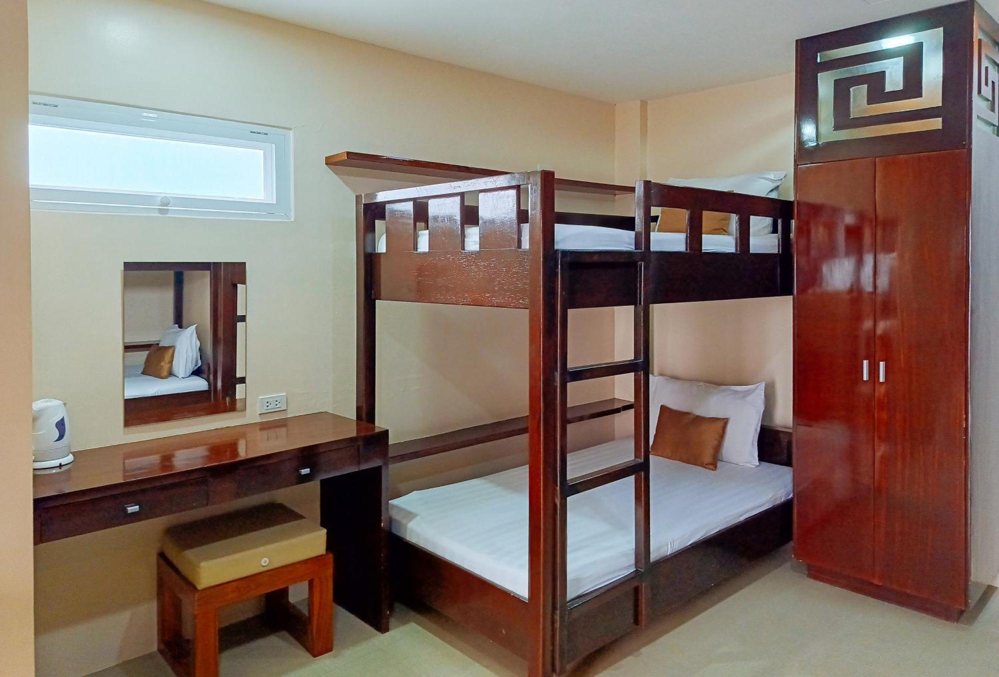 Hotel Juliana By Reddoorz Tuguegarao City Exterior photo